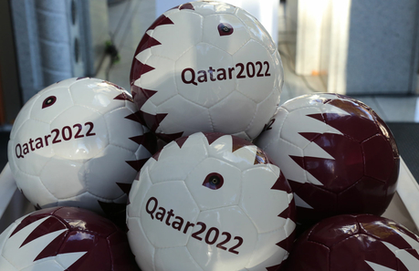 Qatar 2022, advertisement balls